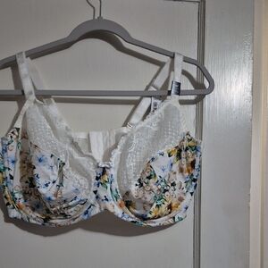 Torrid White Floral Lace Bra